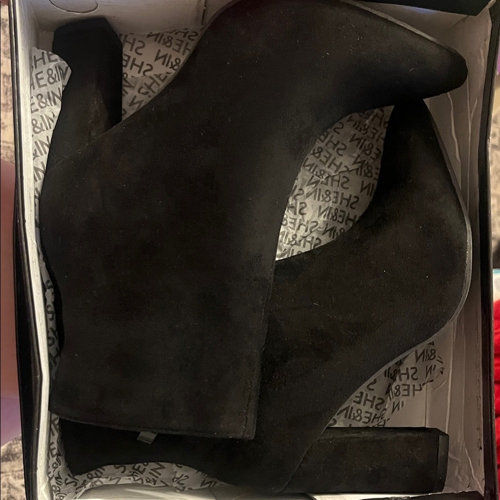 SHEIN Classic Black Heeled Boots